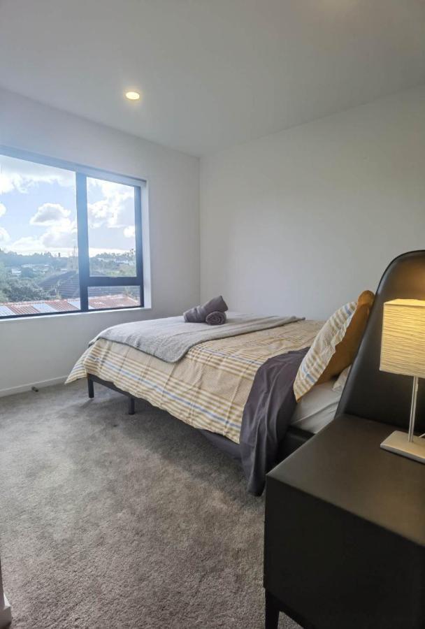 Villa Henderson New House à Auckland Extérieur photo