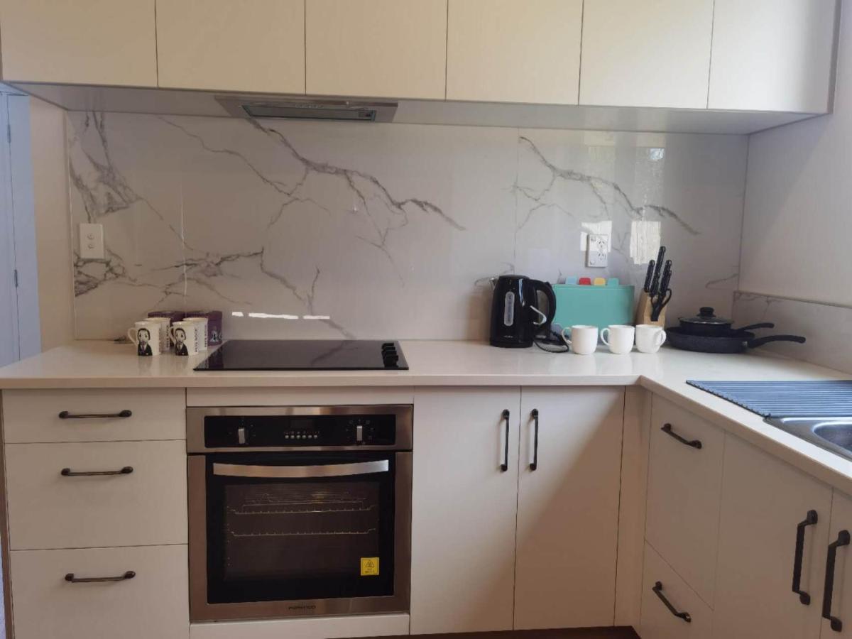 Villa Henderson New House à Auckland Extérieur photo